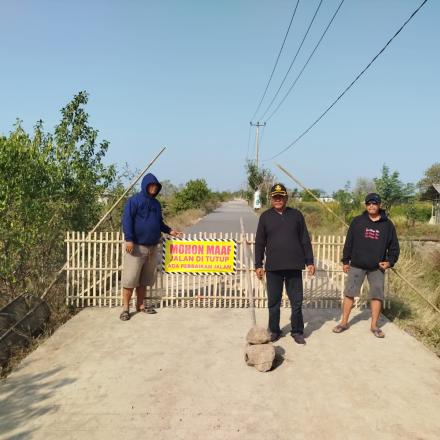 Dorong Perekonomian Petani dan Petambak, Jalan Usaha Tani Desa Luwunggesik Mulai Di Cor
